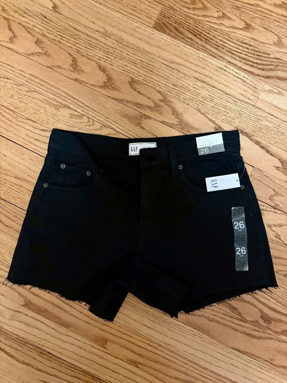 NWT Gap Black Mid-Rise Denim Shorts